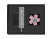 Een Verschijnt 3e week maart - Moleskine Pin Crystal Sakura koop je bij Moleskine.nl