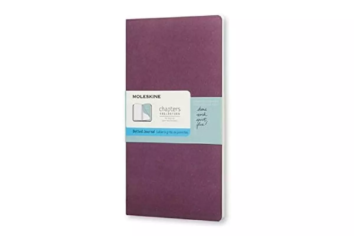 Een Moleskine Chapter Collection Journal Medium Dotted Softcover Plum Purple koop je bij Moleskine.nl