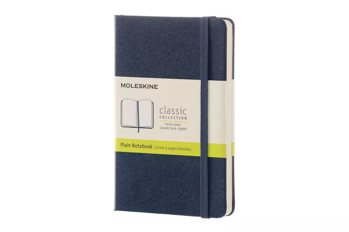 Een Moleskine Plain Hard Cover Notebook Pocket Sapphire Blue koop je bij Moleskine.nl