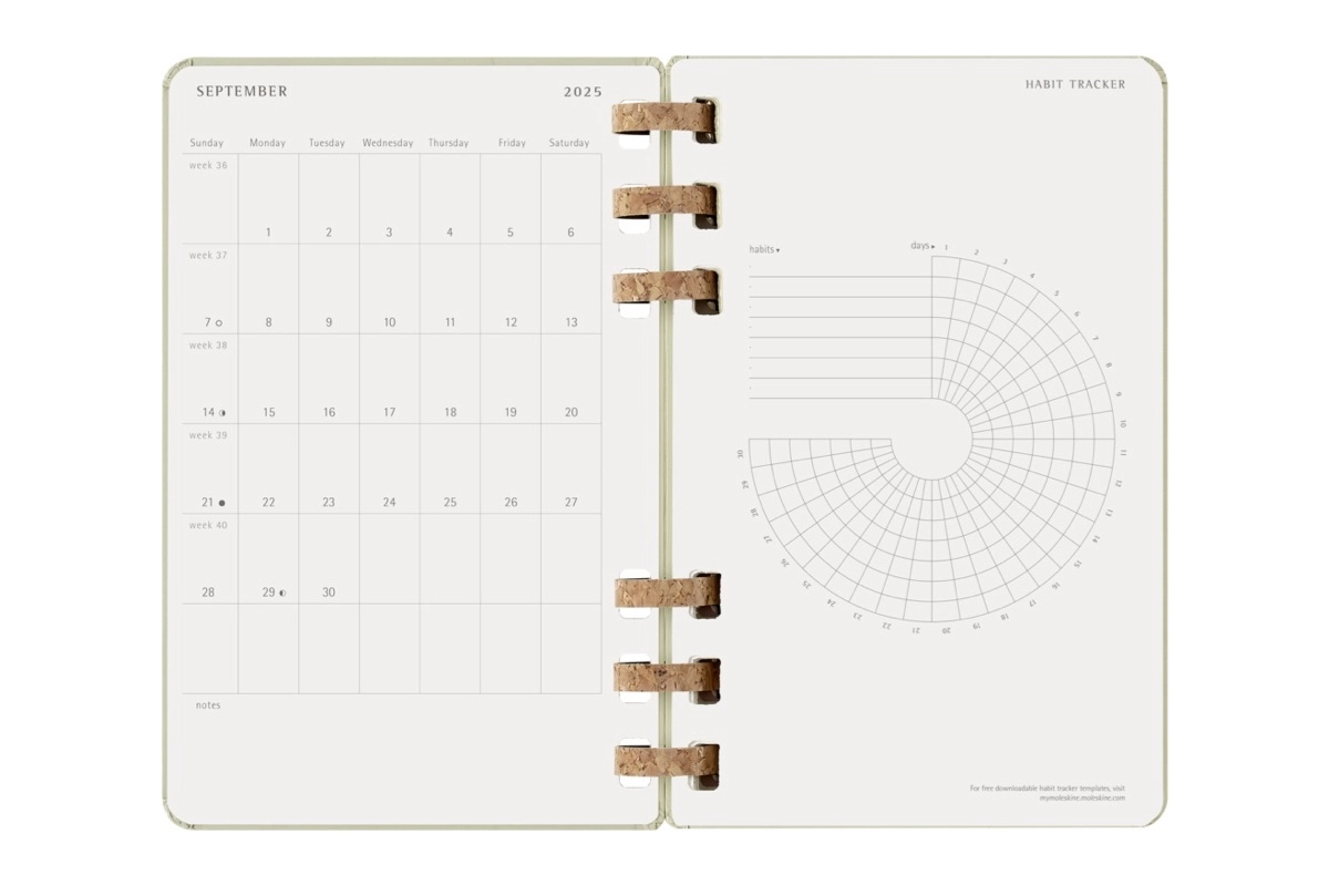 Een Moleskine 2025-2026 Academic Spiral Planner Weekly/Monthly Kiwi - Large, Hardcover koop je bij Moleskine.nl