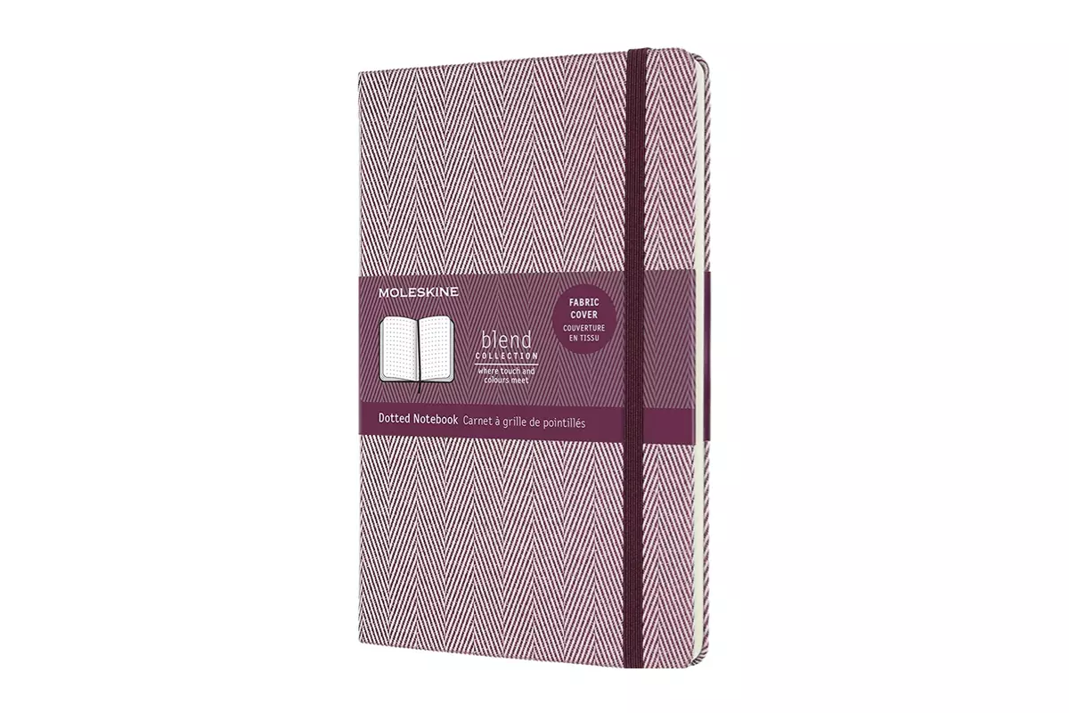 Een Moleskine Blend Collection Notebook Dotted Hardcover Large Harringbone Purple koop je bij Moleskine.nl