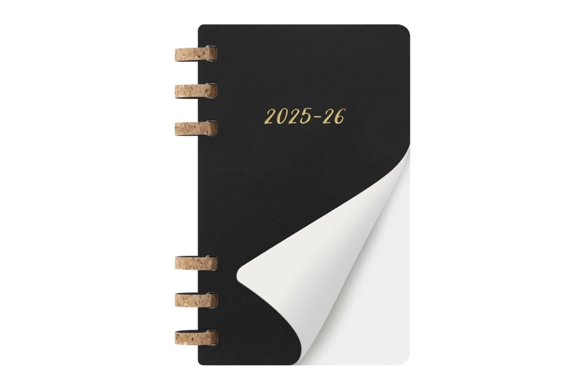 Een Moleskine 2025-2026 Academic Spiral Planner Weekly/Monthly Black - Large, Softcover koop je bij Moleskine.nl