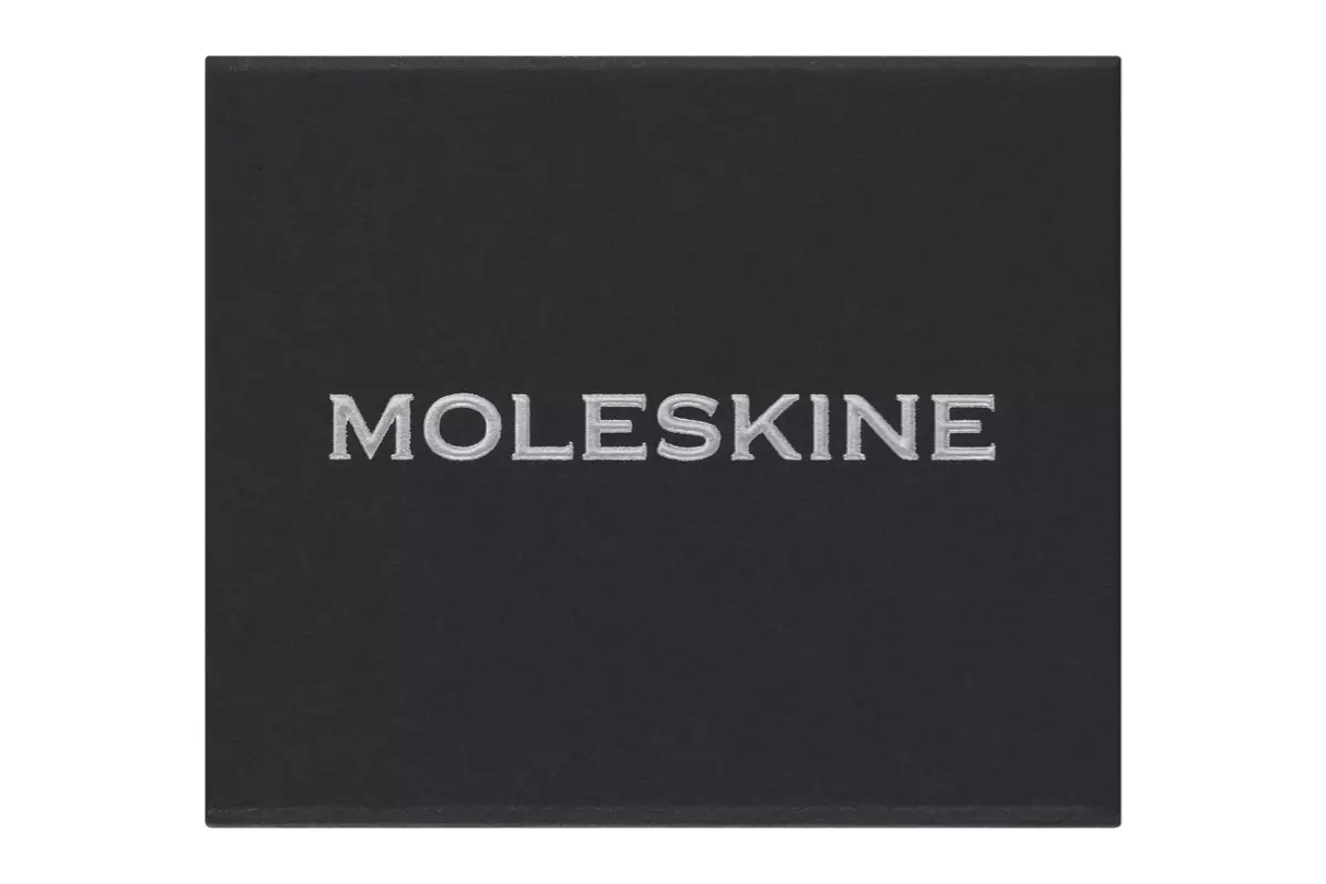 Een Moleskine Pin U Silver koop je bij Moleskine.nl