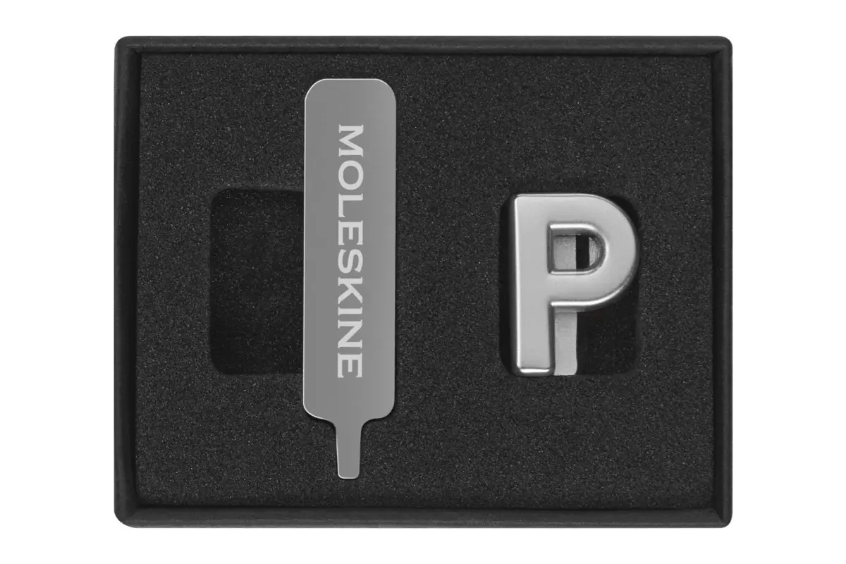 Een Moleskine Pin P Silver koop je bij Moleskine.nl