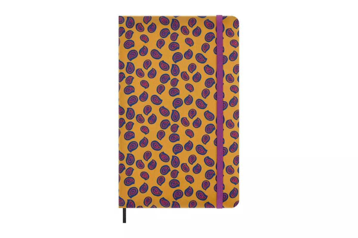 Een Moleskine Silk Ruled Hardcover Notebook Large Yellow + Gift Box koop je bij Moleskine.nl