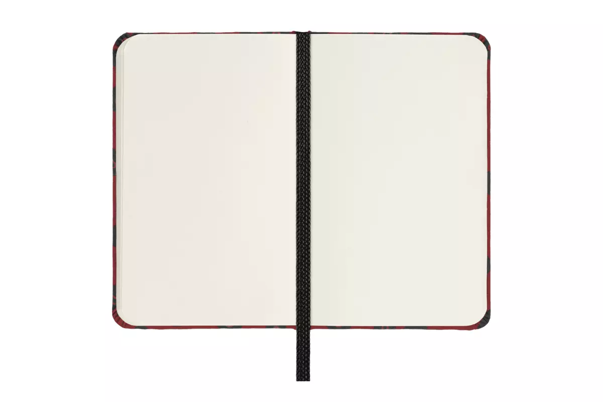 Een Moleskine Silk Plain Hardcover Notebook XS Bordeaux + Gift Box koop je bij Moleskine.nl