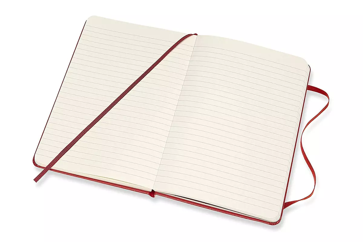 Een Moleskine Classic Plain Hardcover Notebook Medium Red koop je bij Moleskine.nl