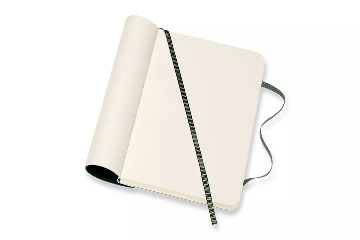 Een Moleskine Plain Soft Cover Notebook Pocket Myrtle Green koop je bij Moleskine.nl
