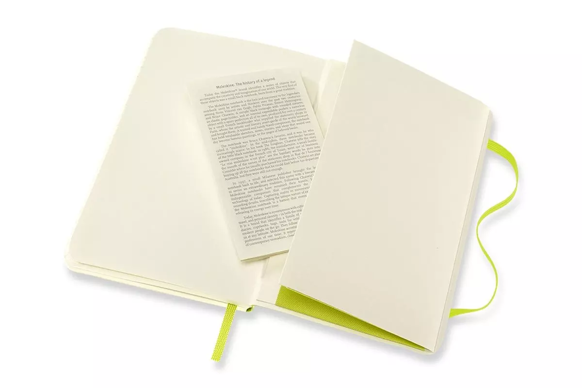 Een Moleskine Ruled Soft Cover Notebook Pocket Lemon Green koop je bij Moleskine.nl