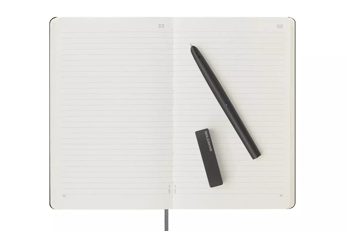 Een Moleskine Smart Writing Set with Smartpen and Ruled Black Notebook koop je bij Moleskine.nl