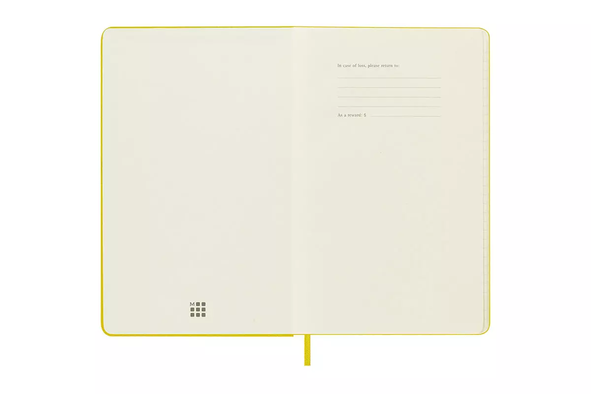 Een Moleskine Silk Ruled Hardcover Notebook Large Hay Yellow koop je bij Moleskine.nl